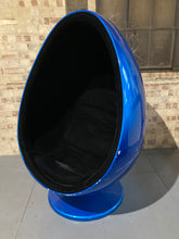 Load image into Gallery viewer, Egg Pod Chair
