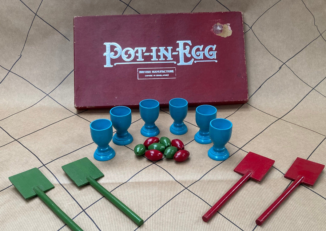 'Pot-In-Egg' Vintage Board Game